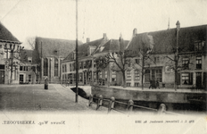 12541 Gezicht in de Nieuweweg met bebouwing te Amersfoort.